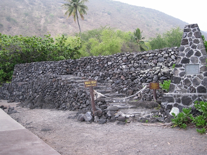 01 Kealakekua Bay State Historical Park.jpg